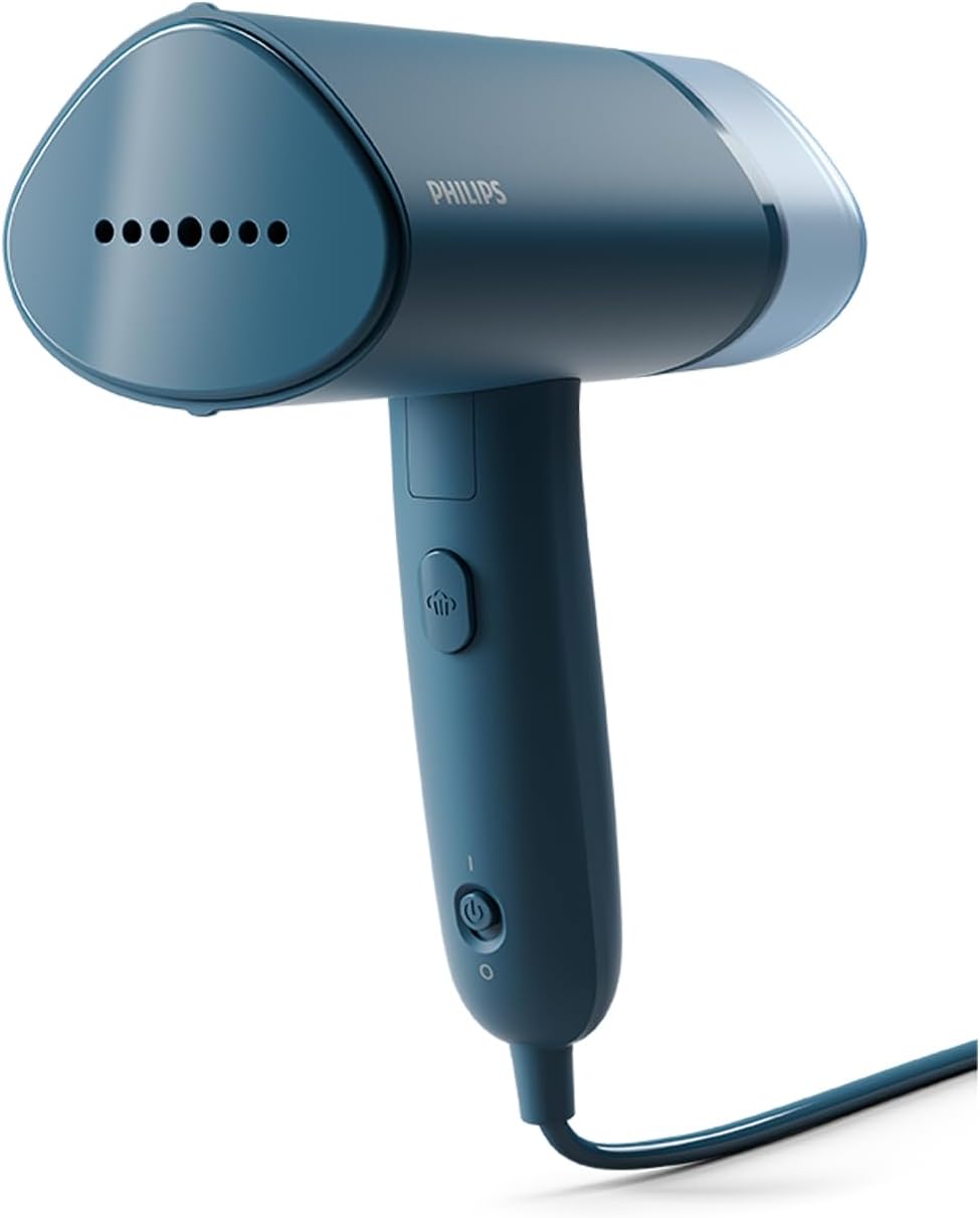 Blå Philips STH3000 handhållen ångsteamer som ångstryker en skjorta
